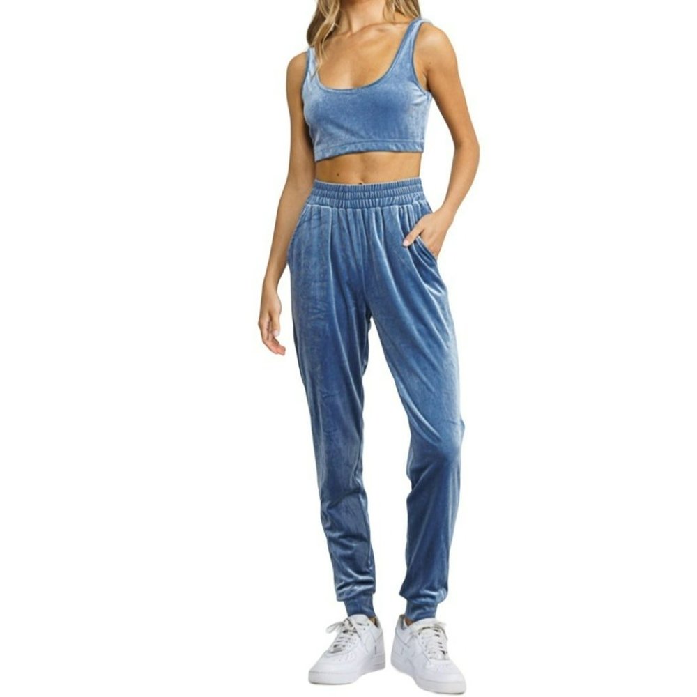 Better Be On the Town Crop Top and Jogger Two Piece Set Blue Size Small NWT
